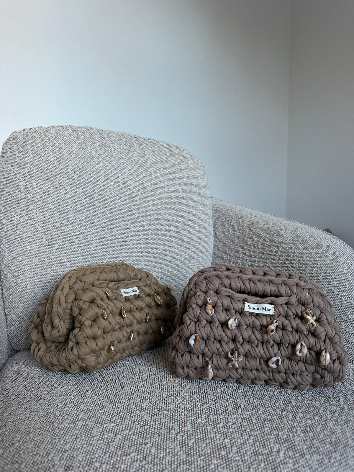 Amour Clutch