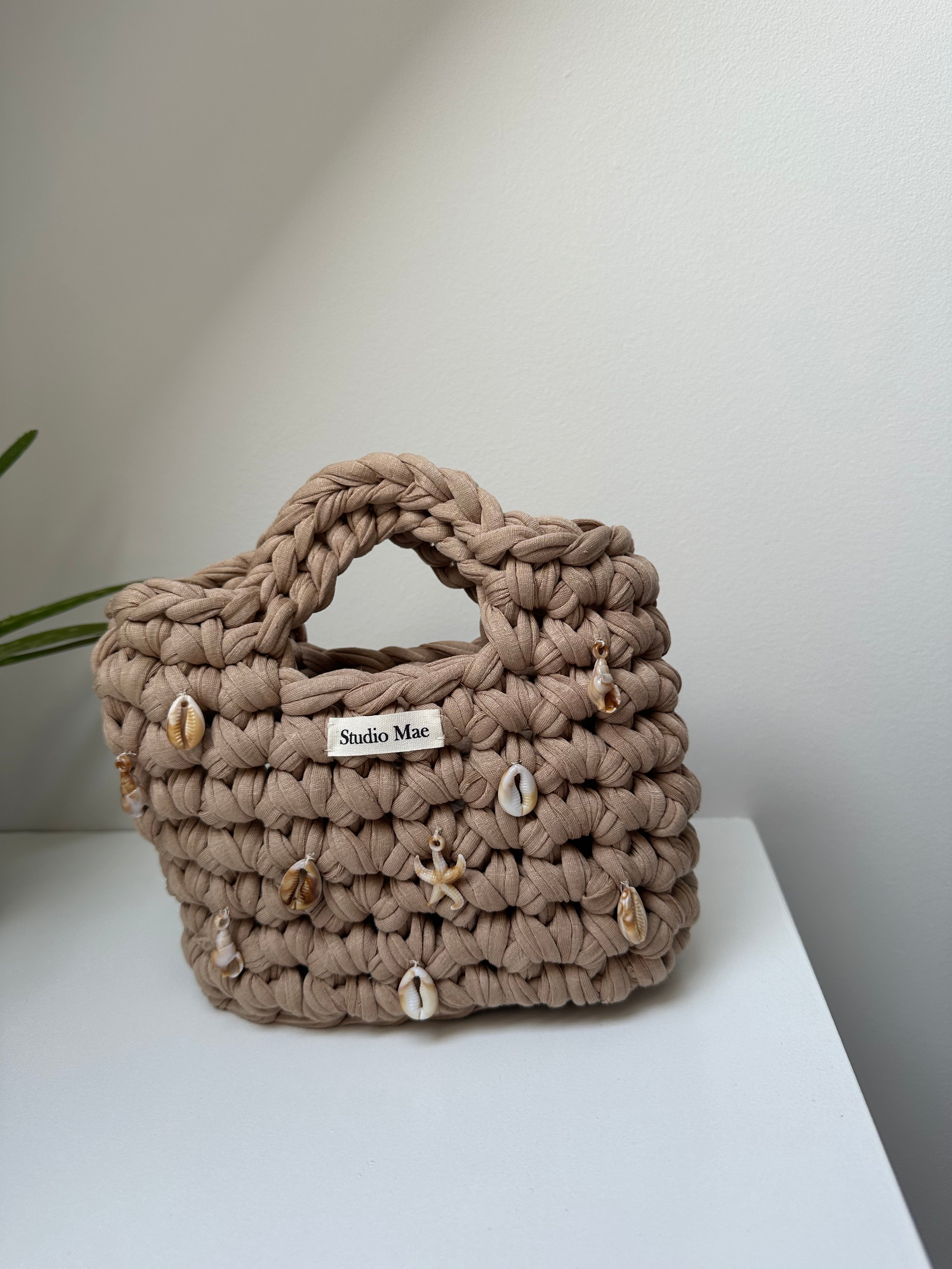 Astrid Mini