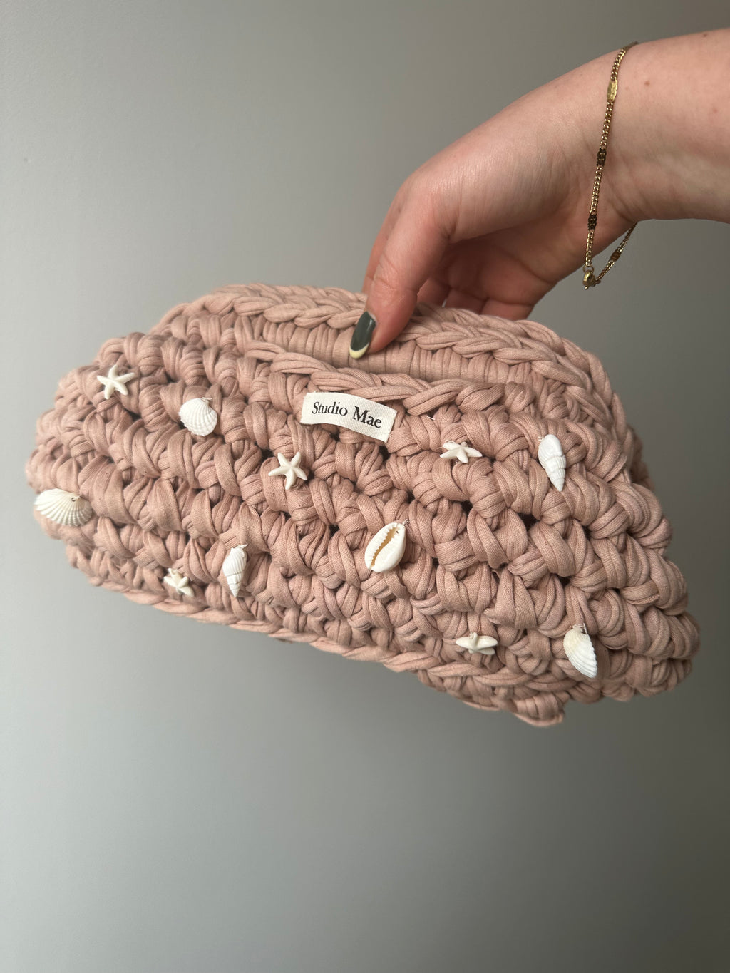 Amour Clutch