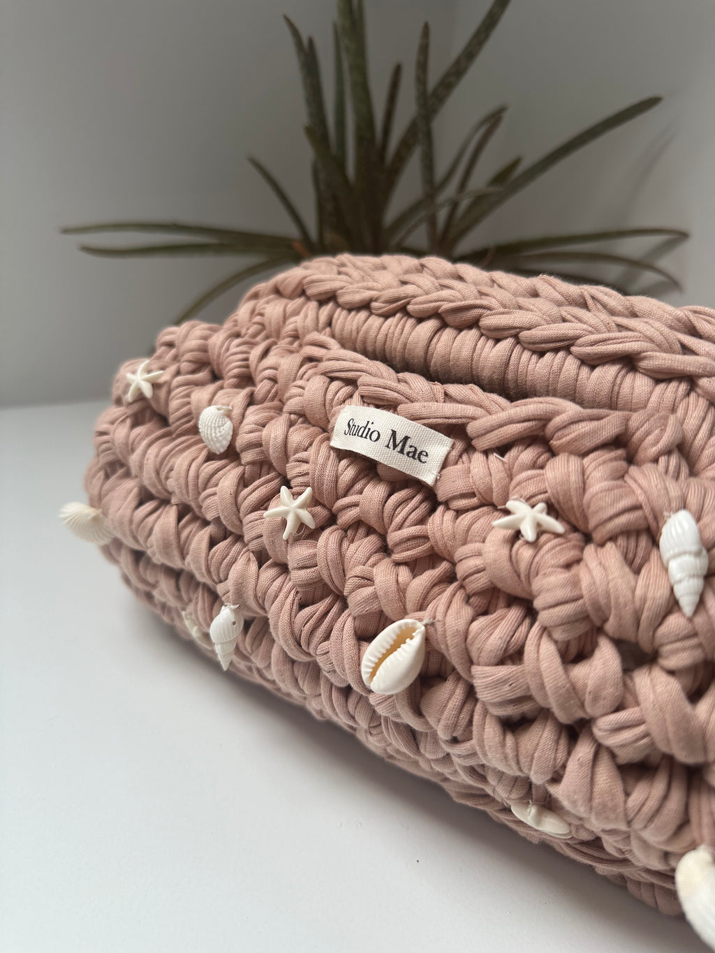 Amour Clutch