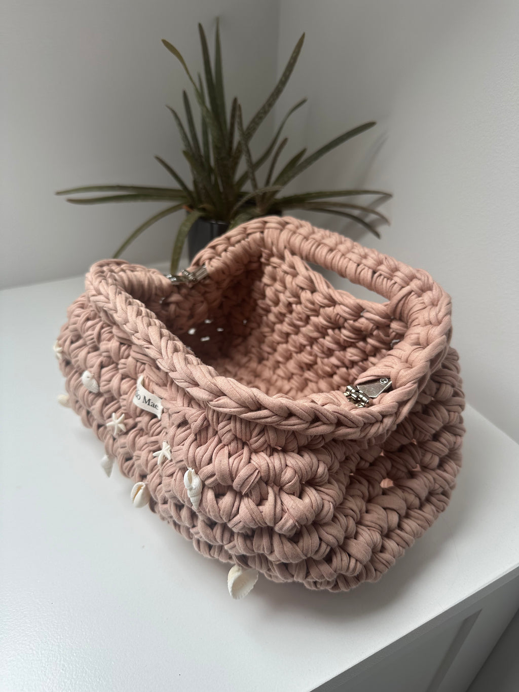 Amour Clutch