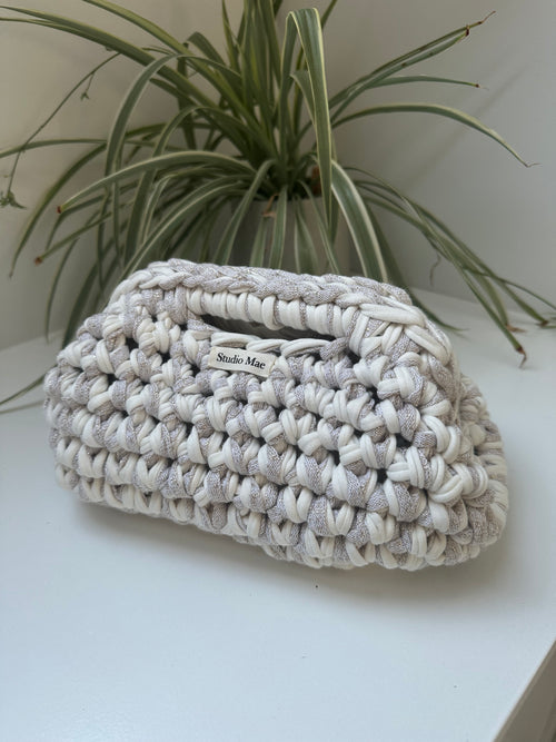 Amour Clutch