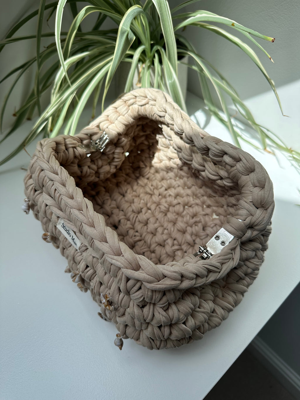 Amour Clutch